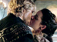 winar:  7 DAYS OF FRARY // DAY 5: Your favourite kiss 1x13 “The Consummation”