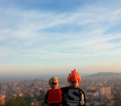 When the sun goes down, someone has to take care of Barcelona#day574 #lego365 #lego #legofan #afol