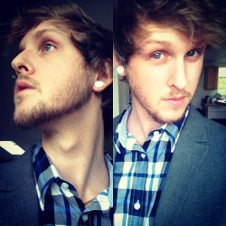 shaynnee:  Short hair and cleaned up scruff.