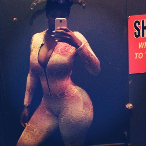 jjinchuriki:  Syn the lady hustler gallery…