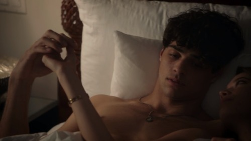 theclassymike:Noah Centineo shirtless in the series finale of The Fosters.