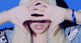 jun-woon:Red Blue PurplePerfecting a new circleODD EYE CIRCLE