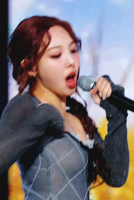 NAYEON I Got You At Music Bank (240301)
