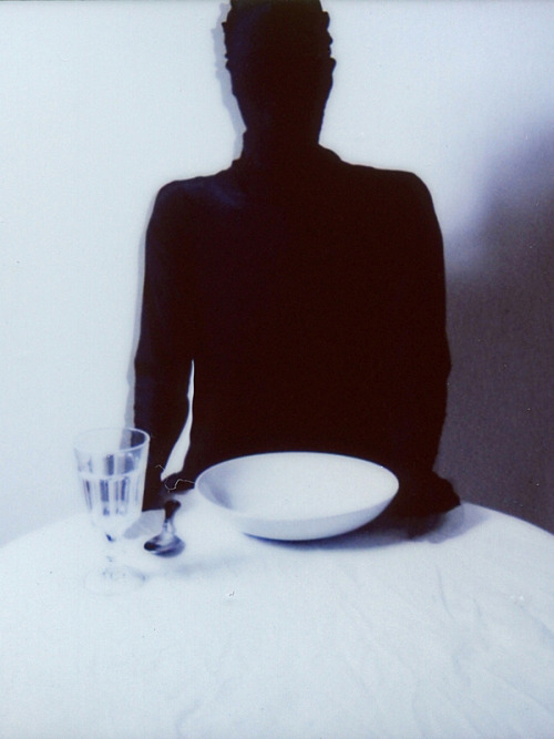 philomena-famulok:   ©Philomena Famulok  Gifts of ghosts  (2019)      