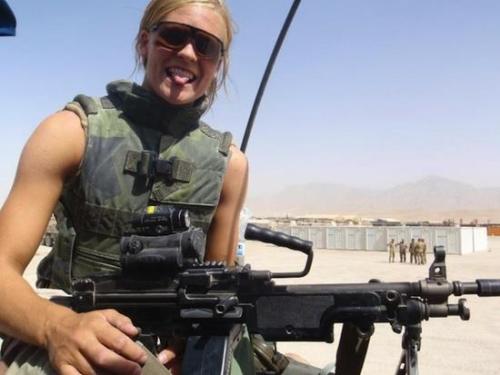 girlandguns:  Girl With Gun  follow me at : http://girlandguns.tumblr.com/  Badass boss bitch! -fms