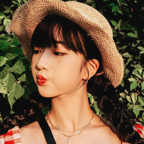 forapink:Bomi’s trip to Thailand ❤️