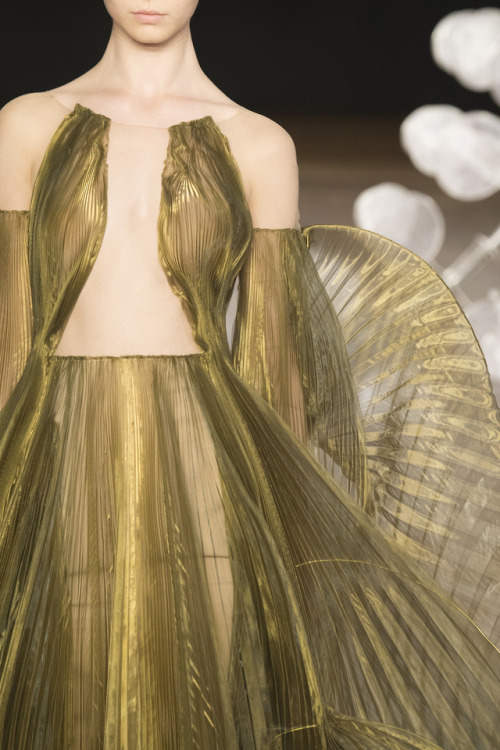 Iris van Herpen | Fall/WInter 2019 Couture