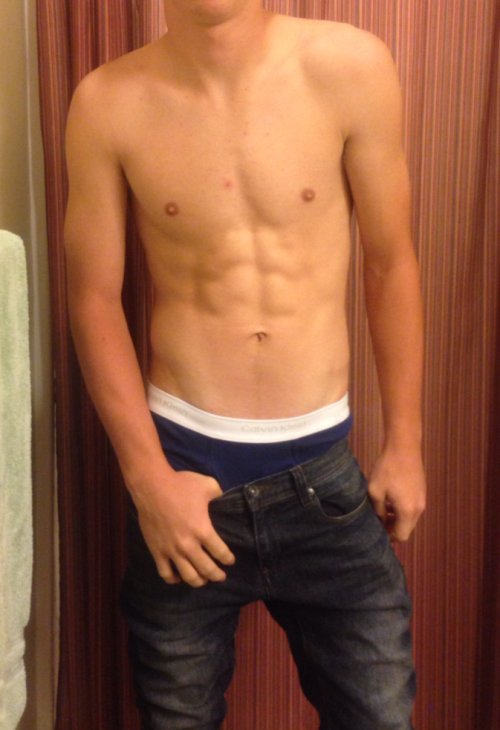 edcapitola:  sean-stone3858:  Here’s some of my favorite pics from my first photo shoot. What do you guys think? I like my new Calvin Kleins lol  Sexy body and hot bulge. Can I rub it a little, please? Follow me at http://edcapitola.tumblr.com
