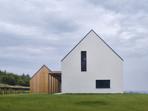 Country House J - Jablonove, Slovakia - ARCHITEKTI mikulaj & mikulajova - via ArchDaily____Arthu