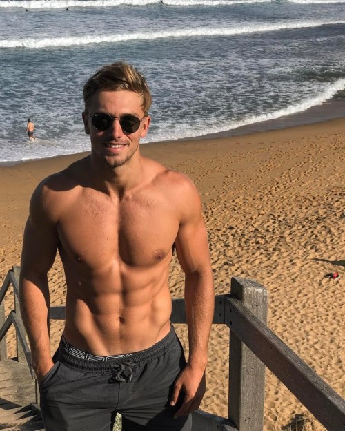 hotstudsdaily:  James Yates
