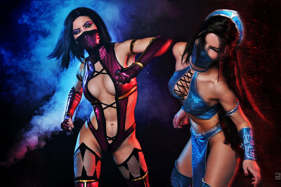 gamefreaksnz:  Mileena and Kitana Mortal Kombat 9 cosplay by ~AsherWarr  I just got