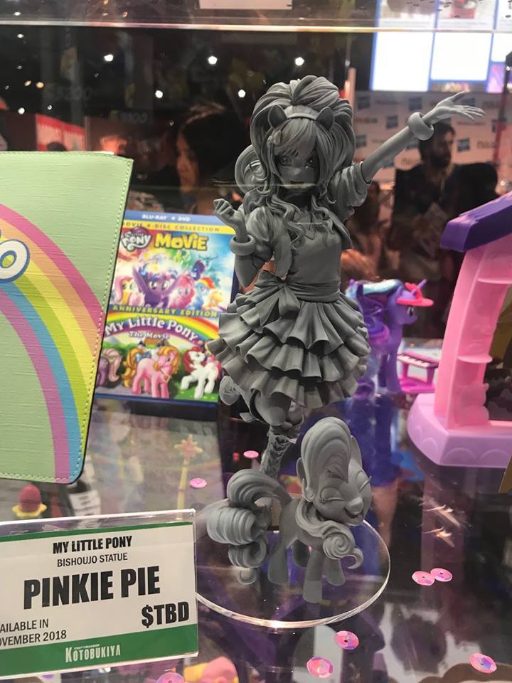 mlpfbismagic:  Los dudes de Kotobukiya estarán exhibiendo una escultura de Pinkie