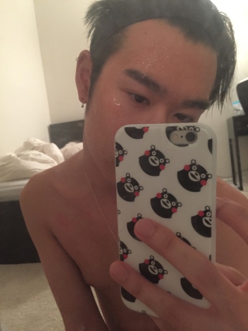 radiocarbonclock:  that tea tree honey mask and new case ~_~