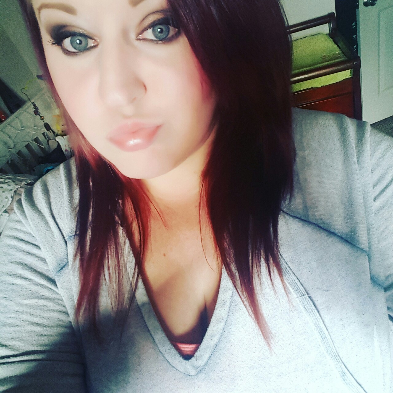 xxxselfiequeenxxx:  Just me