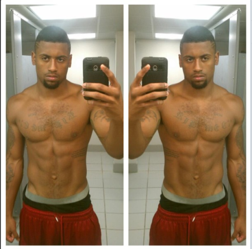 iamdahrealrenzo:  shit-gets-real-when:  TEAM REEMO  Twitter: @ObeyyMe_Renzooo Instagram: iAmDahRealRenzo Kik: iAmMe_Renzo 