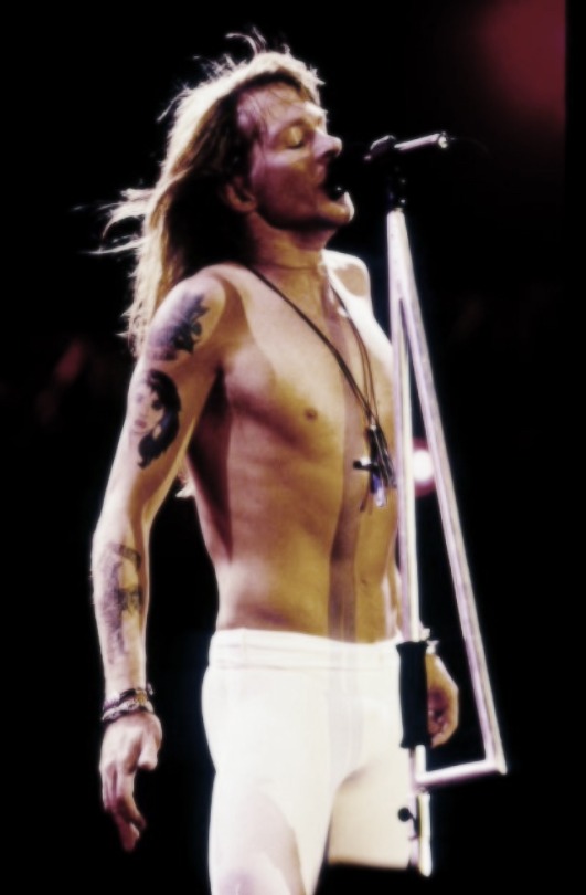 HAPPY BIRTHDAY AXL!!!! 🎉💕✨💕