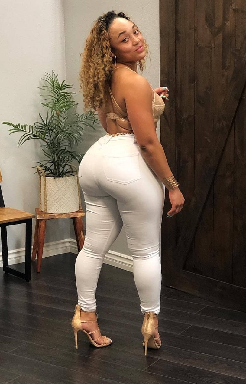 kingjazziedad:  Curvy. RedBone. BigBooty. DeliciouslySexy Ma. Ms Lorraine_SD ❤️❤️❤️