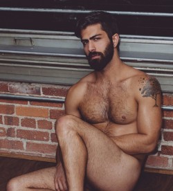 onlyboyss:  sexyotterstuds:  I love Adam Ramzi see more sexy otter studs  Twitter @Onlyboy_2 Vine Onlyboy_2http://onlyboyss.tumblr.com