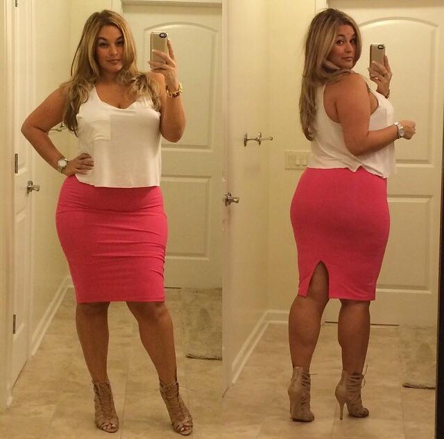 thajazzyone:  caro-linab:  lxuielibs46:  eslamy:her page : Laura Lee  Lawddddd 