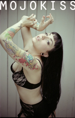 ohmygodbeautifulbitches:  Draven Star 