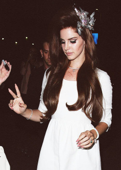 iheartmiley-del-rey:  Miley &amp; Lana blog!