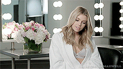 dailystellamaxwell:  Stella Mazwell on Becoming a Victoria’s Secret Angel 