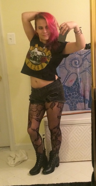 hazy-days-and-black-umbrellas:  Felt like a punk princess today
