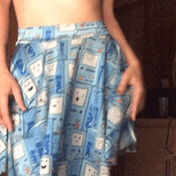 pale-like-ice:  abrattypixie: 💙This skirt