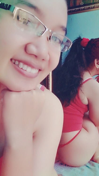 ivonedejavu:Mirror never lie…
