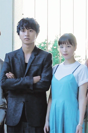 kento-tsundere: sudden touch  cuuuute!!!