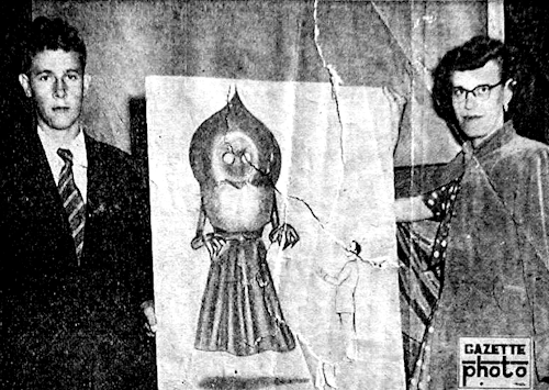 decayedintelligence: Flatwoods Monster - 1952 From the annals of the really bizarre, the Flatwoods M