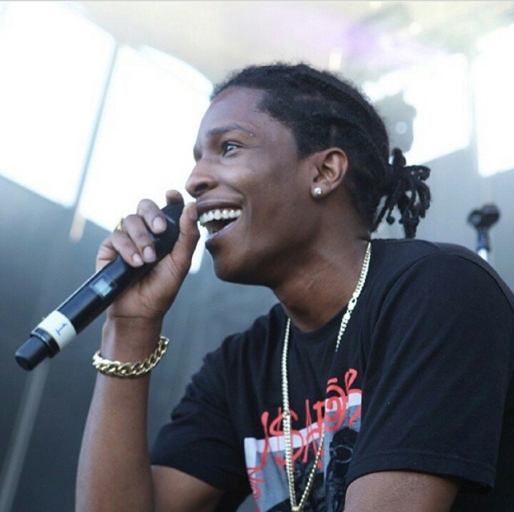 ohsodj:  A$AP Rocky performing at Roots Picnic in Philly