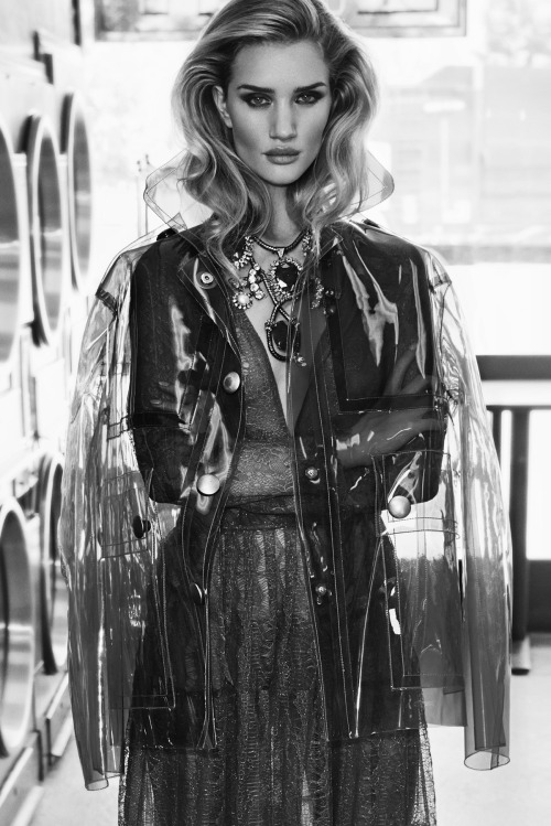 Rosie Huntington Whiteley by James Macari for Vogue Mexico, November 2014.