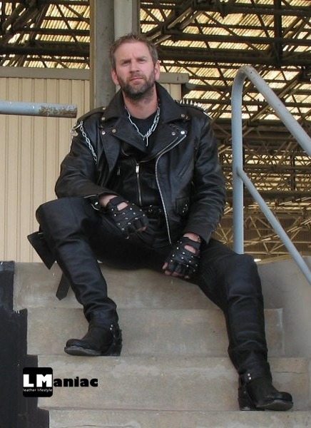 intheroughhouse:  For guys into leather, follow me at: intheroughhouse.tumblr.com