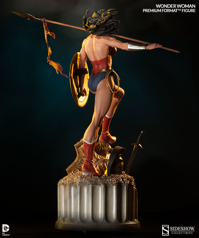xombiedirge:  Wonder Woman Premium Format Figure by Sideshow Collectibles Wonder