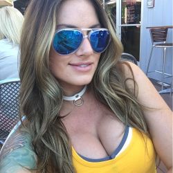 #Teaganpresley #Smile #Thursday #Collar #Lasvegas #Lv #Vegas #Sunglasses By Msteagan