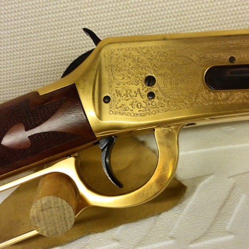 senjukannon:  Winchester Repeating Arms engraving.