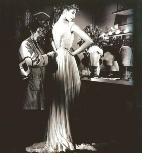 Callas’s appearance in her blue and white Norma costume was worn for her London debut in Norma