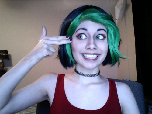 deathrocket:  [ yaaaaay i did it! makeup test for firecracker jinx! ]