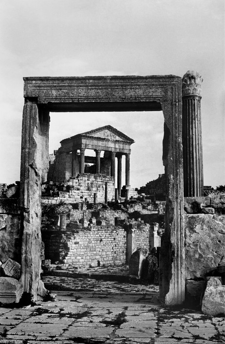 dimshapes:© Inge Morath © The Inge Morath Foundation/Magnum PhotosTUNISIA. Dougga Capitol, ancient r