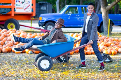 latinegrasexologist: lalunafemme: shedoeshimfashion: Pumpkin Patch. My hanging out with @nova_brown 