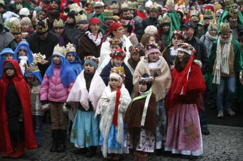 weirdpolis:Orszak Trzech Króli (parade of the Three Kings/Three Wise Men/the Magi)In Poland on the 6