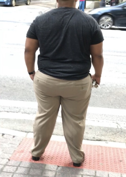tmckenzie85:  Beefy Thickness downtown ATL! Mmmmm hmmmm. He was a cutie!