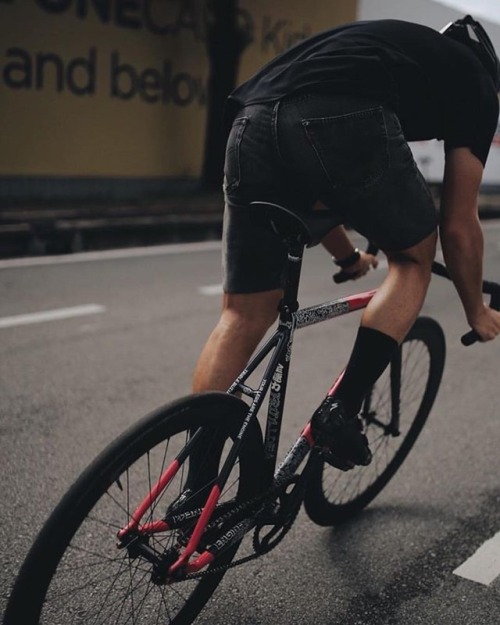 urbanbikelife: volitioncycling: Hey guys, what would you like to see more of? Comment below Repost @