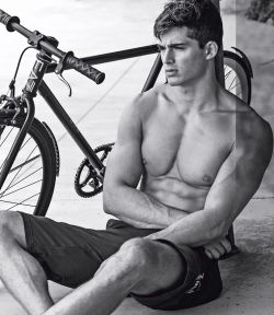 model-hommes:  Pietro Boselli for EA7 Emporio Armani S/S 2016.