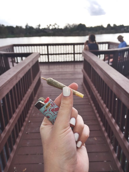 kushc0rner:  Nothing better than burning with my best friends 