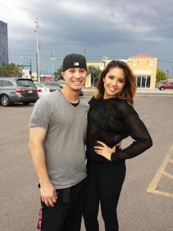 villegas-news:  @jshull23 : @JASMINEVILLEGAS im so blessed &amp; happy i got 2 meet u finally Thanks for making my day. Much love &amp; success to u ;) 