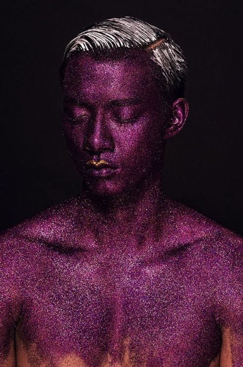 N°129 Men with Makeup #6(Picture from Behance)