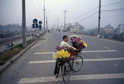 fotojournalismus:  Hanoi, Vietnam, 2004. Photo by David Alan Harvey 