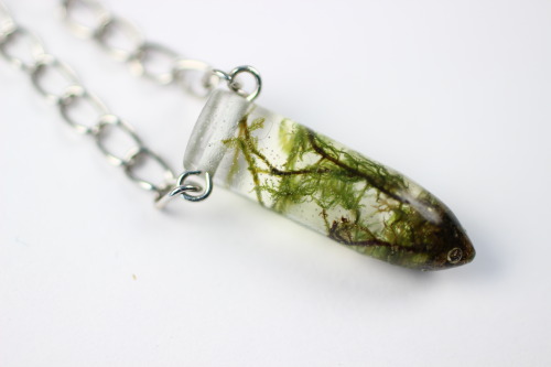 mossofthewoodsjewelry:  Moss Specimen Necklaces